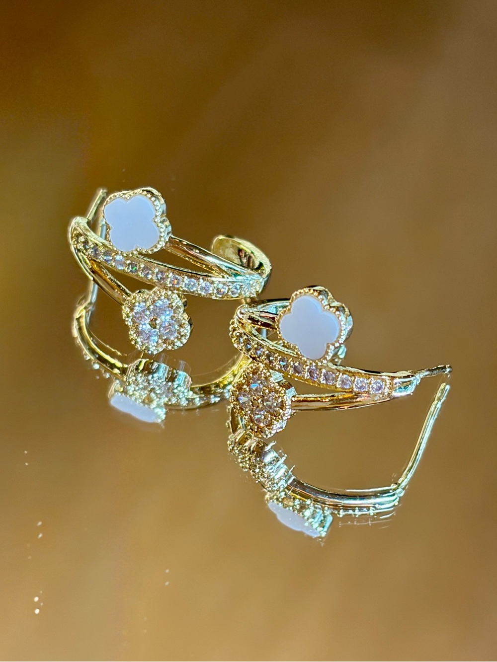 New Gold Plated S925 Post Clover Double Four-Leaf Design with Mother of Pearl